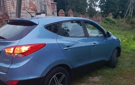 Hyundai ix35 I рестайлинг, 2012 год, 1 000 000 рублей, 6 фотография