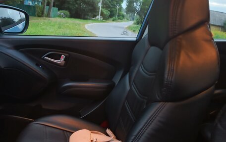 Hyundai ix35 I рестайлинг, 2012 год, 1 000 000 рублей, 11 фотография