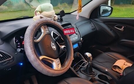 Hyundai ix35 I рестайлинг, 2012 год, 1 000 000 рублей, 10 фотография
