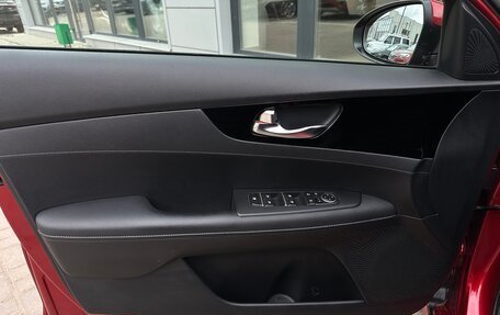 KIA Cerato IV, 2021 год, 2 250 000 рублей, 5 фотография