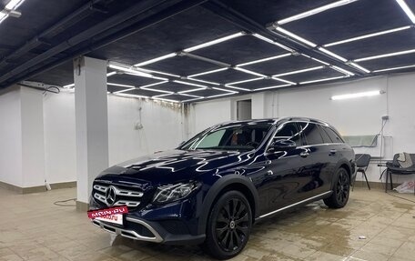 Mercedes-Benz E-Класс, 2018 год, 4 000 000 рублей, 7 фотография