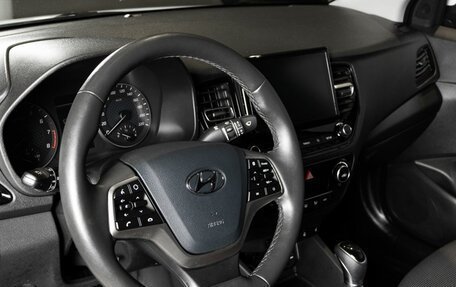 Hyundai Solaris II рестайлинг, 2021 год, 1 755 400 рублей, 3 фотография