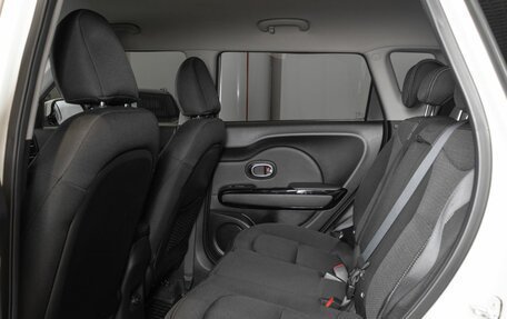 KIA Soul II рестайлинг, 2017 год, 1 618 100 рублей, 15 фотография