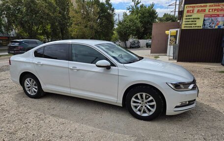 Volkswagen Passat B8 рестайлинг, 2019 год, 2 490 000 рублей, 2 фотография