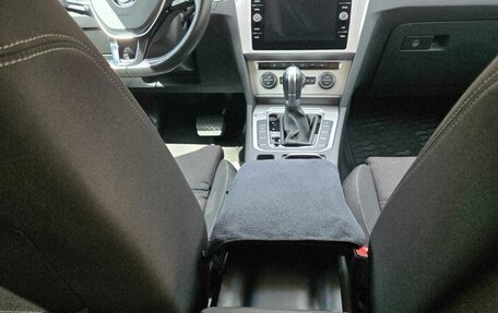 Volkswagen Passat B8 рестайлинг, 2019 год, 2 490 000 рублей, 16 фотография