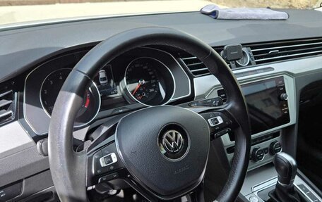 Volkswagen Passat B8 рестайлинг, 2019 год, 2 490 000 рублей, 20 фотография