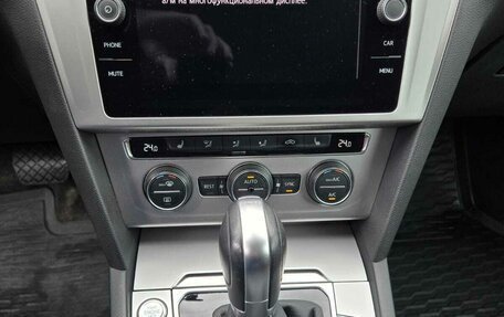Volkswagen Passat B8 рестайлинг, 2019 год, 2 490 000 рублей, 25 фотография