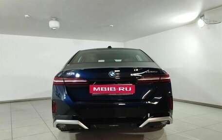 BMW 5 серия, 2024 год, 9 100 000 рублей, 3 фотография