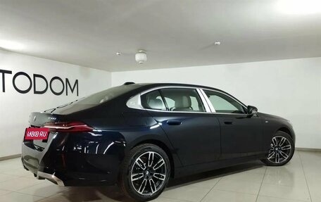 BMW 5 серия, 2024 год, 9 100 000 рублей, 4 фотография