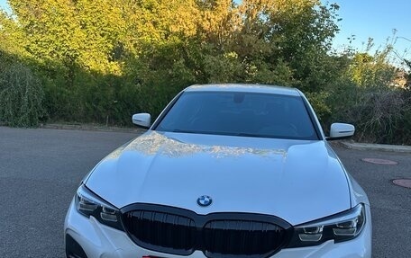 BMW 3 серия, 2019 год, 2 850 000 рублей, 3 фотография