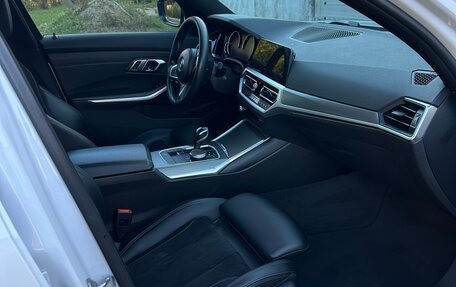 BMW 3 серия, 2019 год, 2 850 000 рублей, 14 фотография