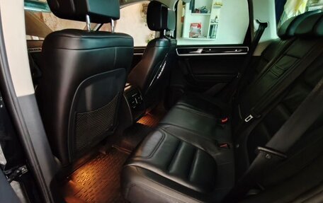 Volkswagen Touareg III, 2015 год, 2 200 000 рублей, 6 фотография