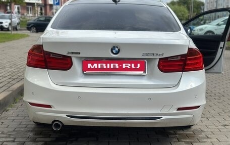 BMW 3 серия, 2013 год, 1 980 000 рублей, 4 фотография