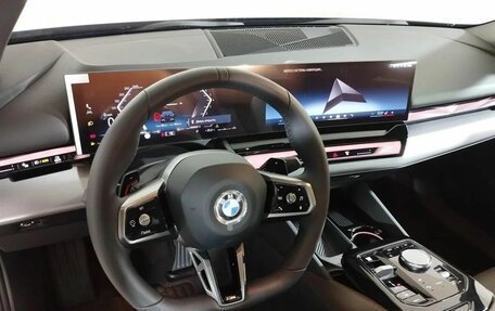 BMW 5 серия, 2024 год, 8 881 000 рублей, 8 фотография
