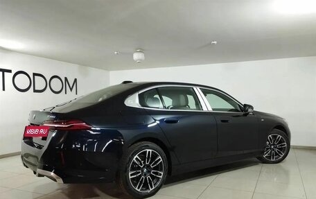 BMW 5 серия, 2024 год, 8 881 000 рублей, 4 фотография