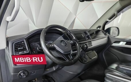 Volkswagen Multivan T6 рестайлинг, 2015 год, 3 493 000 рублей, 10 фотография