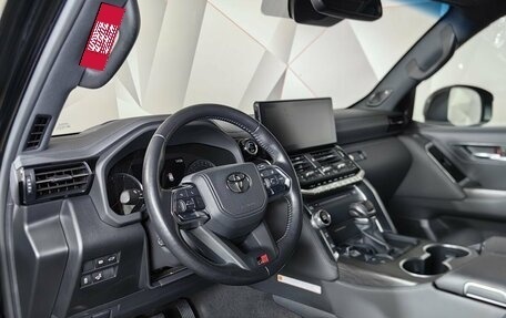 Toyota Land Cruiser, 2021 год, 8 300 000 рублей, 14 фотография