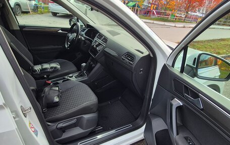 Volkswagen Tiguan II, 2019 год, 3 000 000 рублей, 5 фотография