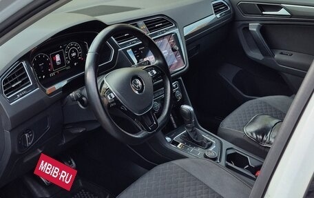 Volkswagen Tiguan II, 2019 год, 3 000 000 рублей, 9 фотография