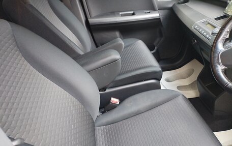 Honda Freed I, 2012 год, 1 300 000 рублей, 6 фотография