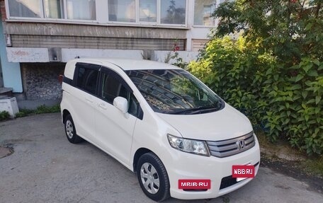 Honda Freed I, 2012 год, 1 300 000 рублей, 2 фотография