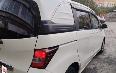 Honda Freed I, 2012 год, 1 300 000 рублей, 8 фотография