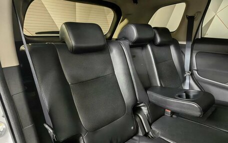 Mitsubishi Outlander III рестайлинг 3, 2019 год, 2 349 000 рублей, 14 фотография