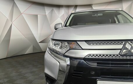 Mitsubishi Outlander III рестайлинг 3, 2019 год, 2 349 000 рублей, 20 фотография