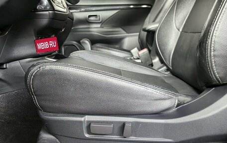 Mitsubishi Outlander III рестайлинг 3, 2019 год, 2 349 000 рублей, 17 фотография