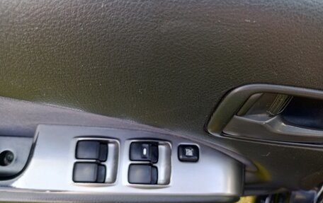 Mitsubishi Outlander III рестайлинг 3, 2005 год, 770 000 рублей, 7 фотография