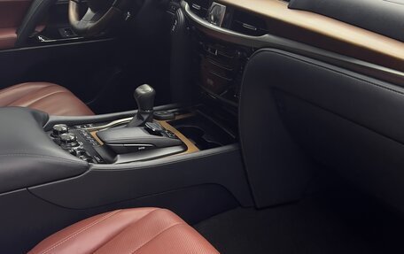 Lexus LX III, 2019 год, 10 500 000 рублей, 3 фотография