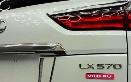 Lexus LX III, 2019 год, 10 500 000 рублей, 8 фотография