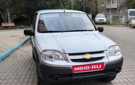 Chevrolet Niva I рестайлинг, 2009 год, 650 000 рублей, 3 фотография