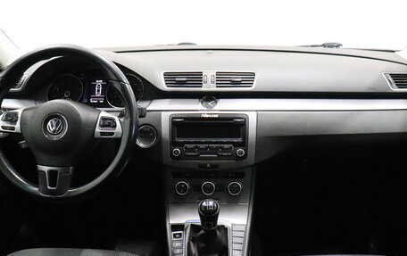 Volkswagen Passat B7, 2013 год, 1 122 000 рублей, 8 фотография
