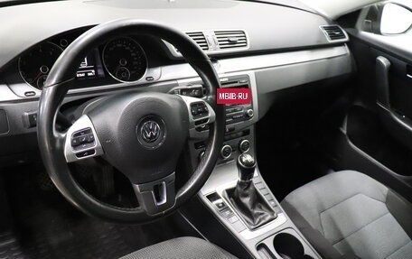 Volkswagen Passat B7, 2013 год, 1 122 000 рублей, 14 фотография