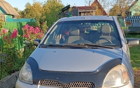 Toyota Yaris I рестайлинг, 2001 год, 250 000 рублей, 3 фотография