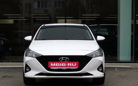 Hyundai Solaris II рестайлинг, 2021 год, 1 447 000 рублей, 2 фотография