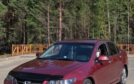 Honda Accord VII рестайлинг, 2004 год, 850 000 рублей, 1 фотография