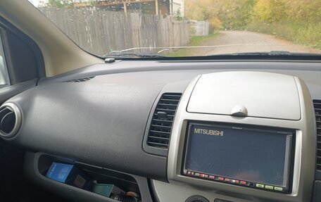 Nissan Note II рестайлинг, 2010 год, 650 000 рублей, 17 фотография
