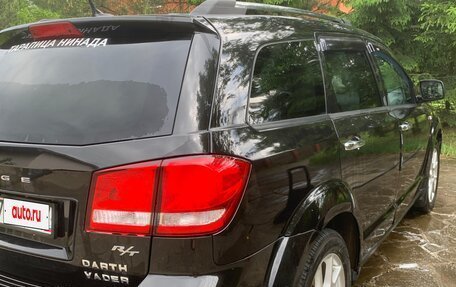 Dodge Journey I, 2011 год, 990 000 рублей, 2 фотография