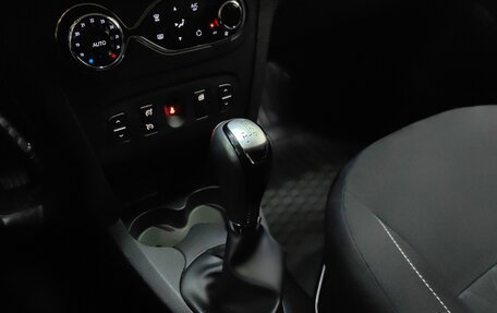 Renault Sandero II рестайлинг, 2016 год, 999 000 рублей, 16 фотография