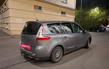 Renault Scenic III, 2012 год, 650 000 рублей, 3 фотография