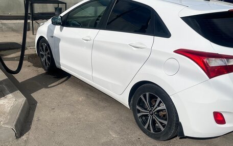 Hyundai i30 II рестайлинг, 2012 год, 850 000 рублей, 3 фотография
