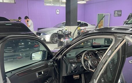 Mercedes-Benz E-Класс AMG, 2011 год, 2 190 000 рублей, 9 фотография