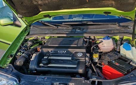 Volkswagen Polo III рестайлинг, 2001 год, 300 000 рублей, 3 фотография