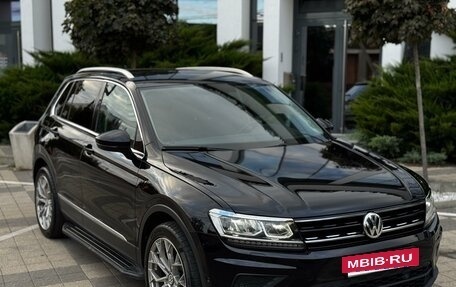 Volkswagen Tiguan II, 2018 год, 2 650 000 рублей, 3 фотография