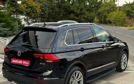 Volkswagen Tiguan II, 2018 год, 2 650 000 рублей, 4 фотография