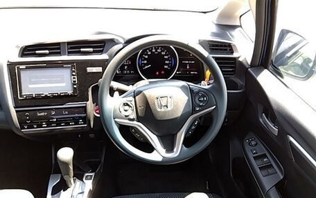 Honda Fit III, 2018 год, 1 520 000 рублей, 6 фотография