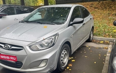 Hyundai Solaris II рестайлинг, 2014 год, 1 500 000 рублей, 3 фотография