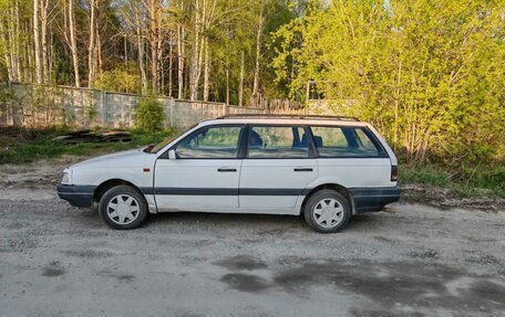 Volkswagen Passat B4, 1993 год, 265 000 рублей, 4 фотография